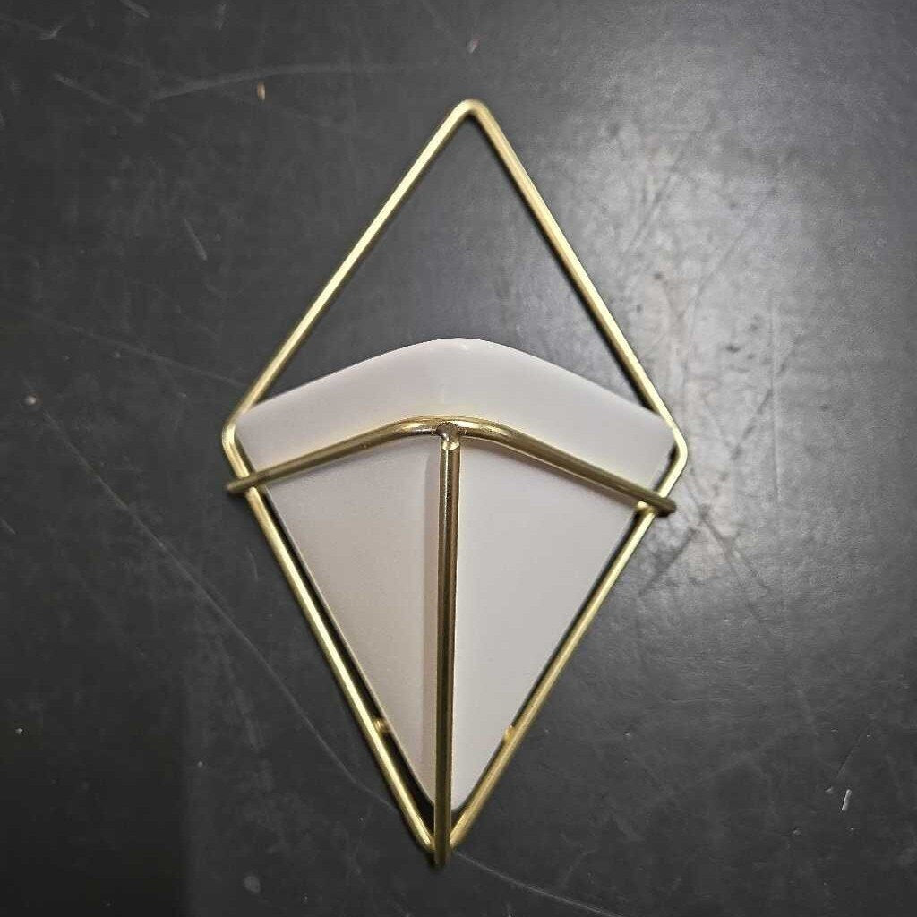 SM WHITE & GOLD WALL PLANTER