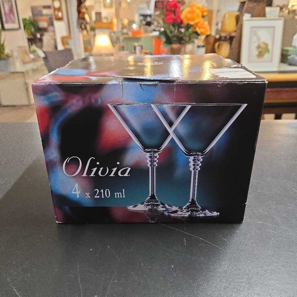 S/4 MARTINI GLASSES IN BOX