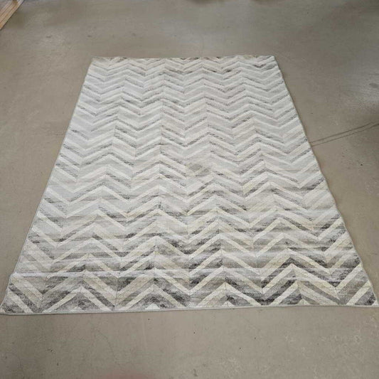 63" X 90" HERRINGBONE AREA RUG