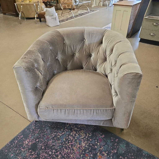 LORENZO GREY ACCENT CHAIR