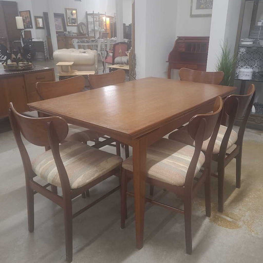 TEAK TABLE W/BUTTERFLY LEAVES & 5 (+1 as-is) CHAIRS