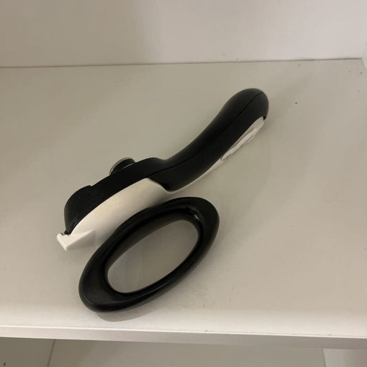 TUPPERWARE CAN OPENER