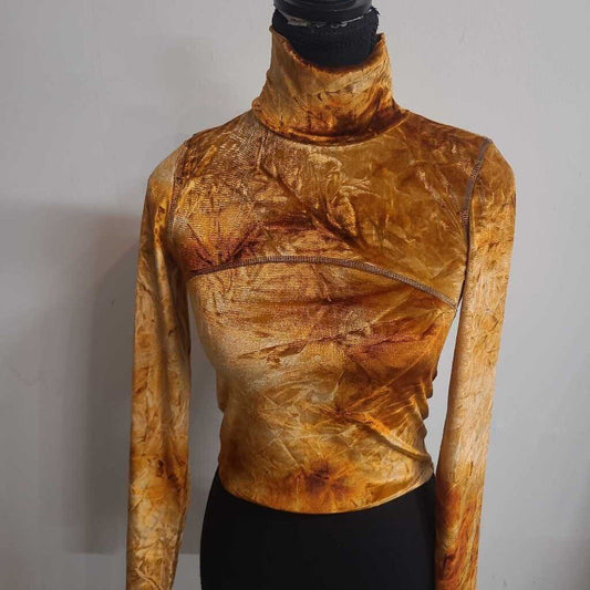 BURNT ORANGE TURTLENECK