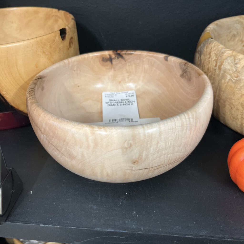 SMALL BOWL WITH RESIN