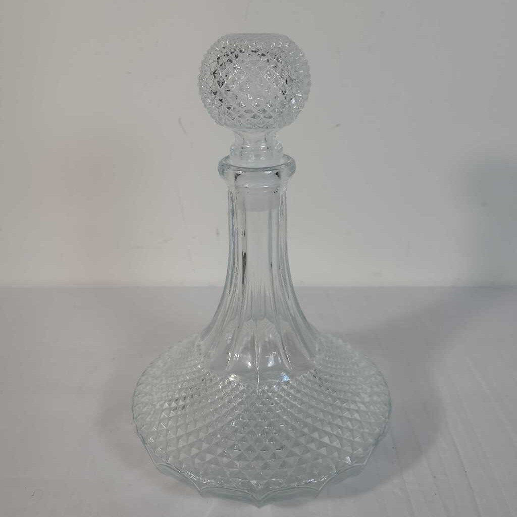 DIAMOND CUT GLASS DECANTER