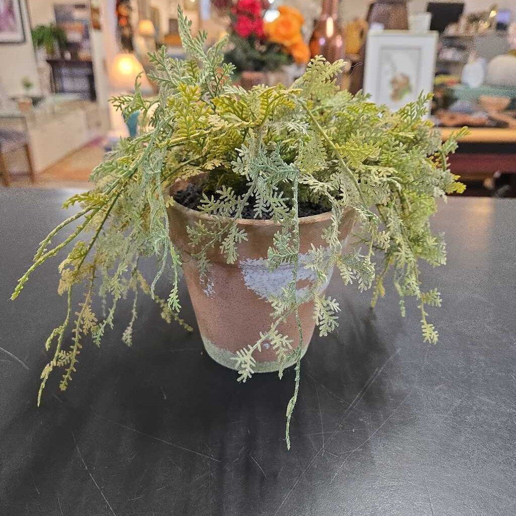 FAUX PLANT IN POT