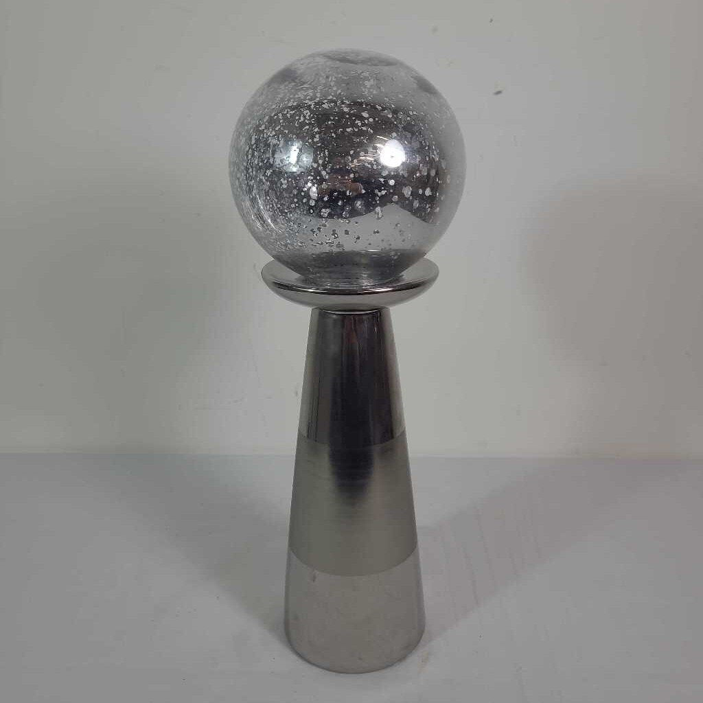 SILVER PILLAR W/ MERCURY GLASS BASS