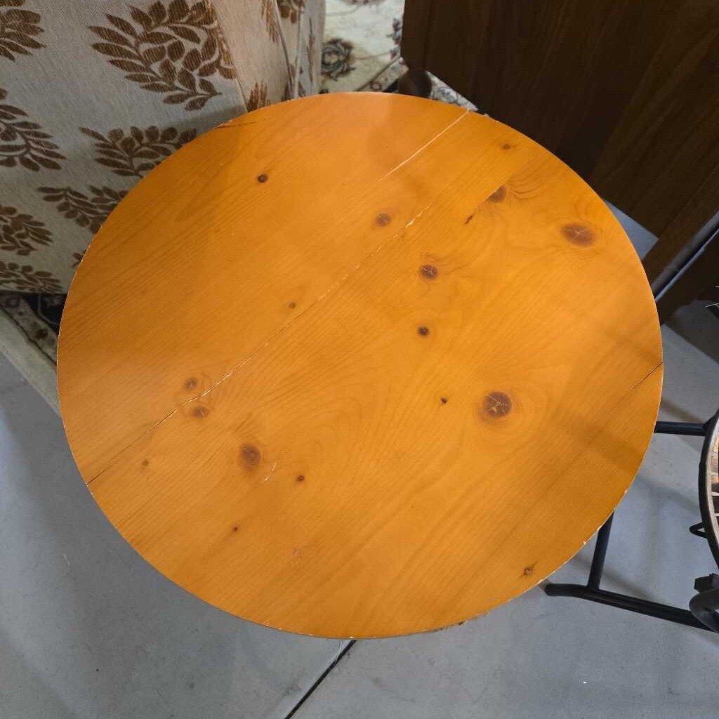 ADJUSTABLE ACCENT TABLE