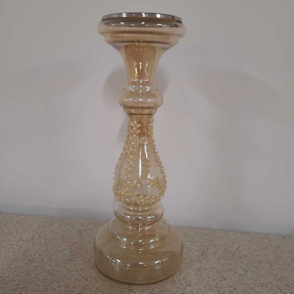GLASS/PEARL CANDLE STICK