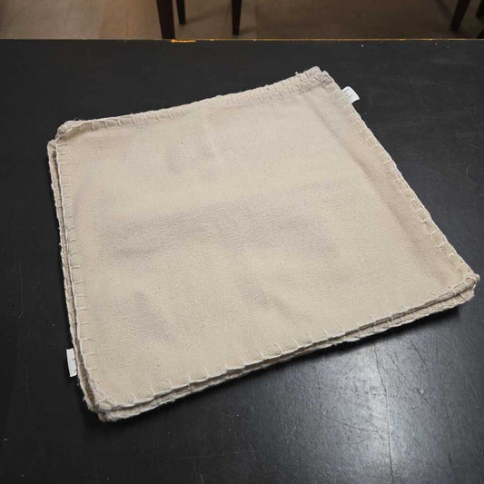 S/4 BEIGE PLACEMATS