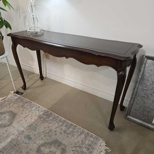 DEILCRAFT HALL TABLE