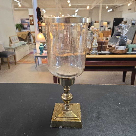 GOLD CANDLE HOLDER