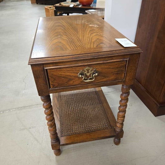 THOMASVILLE END TABLE