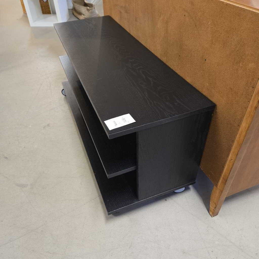 ROLLING TV STAND