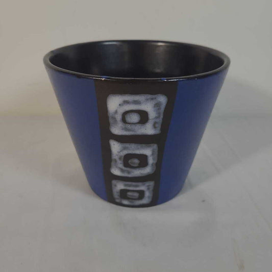 BLUE/BLACK FLOWER POT