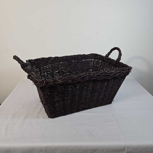 BROWN WOVEN BASKET W/HANDLES