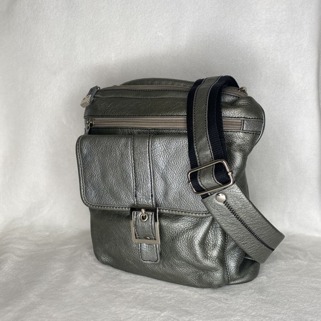 SOPRANO - SILVER/METALLIC LEATHER PURSE