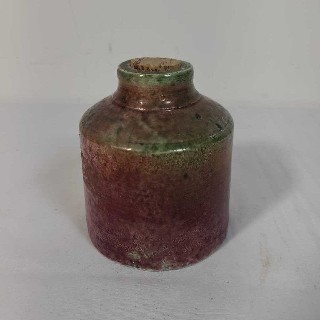 CERAMIC JUG W/CORK STOPPER