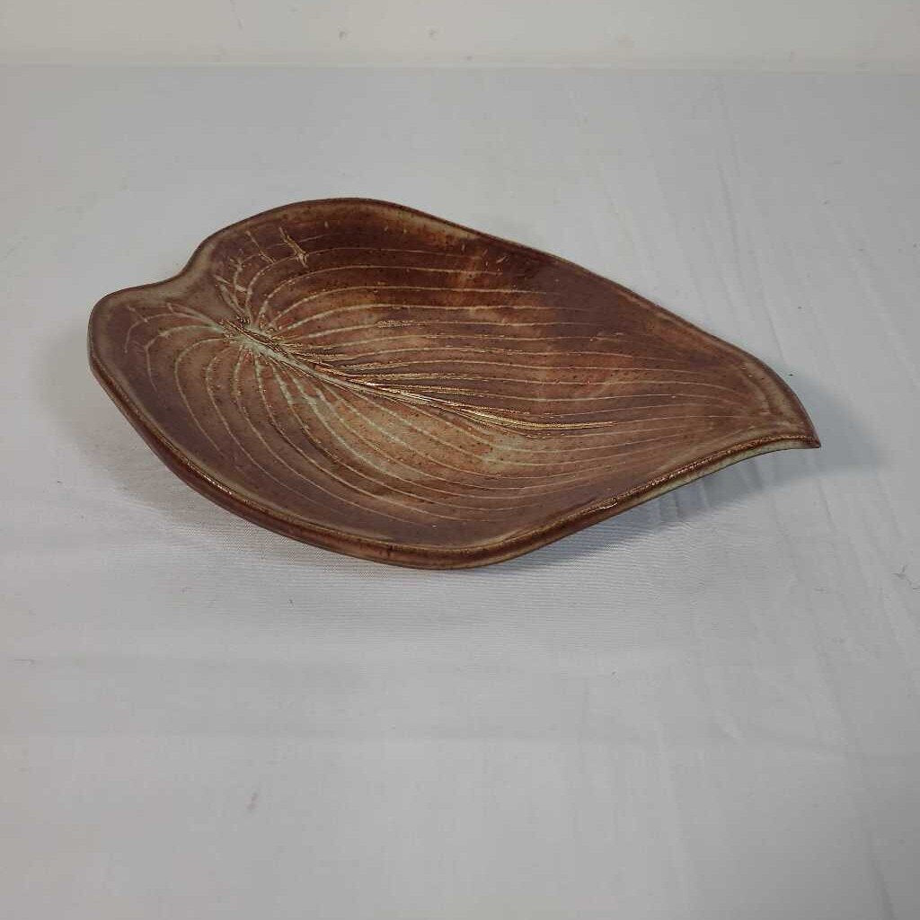 CERAMIC LEAF