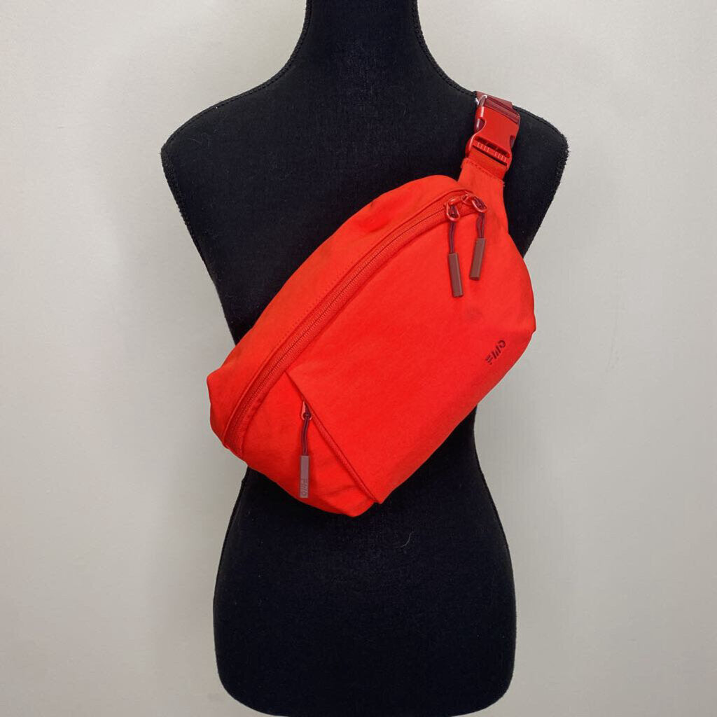 FWD - RED FANNY PACK