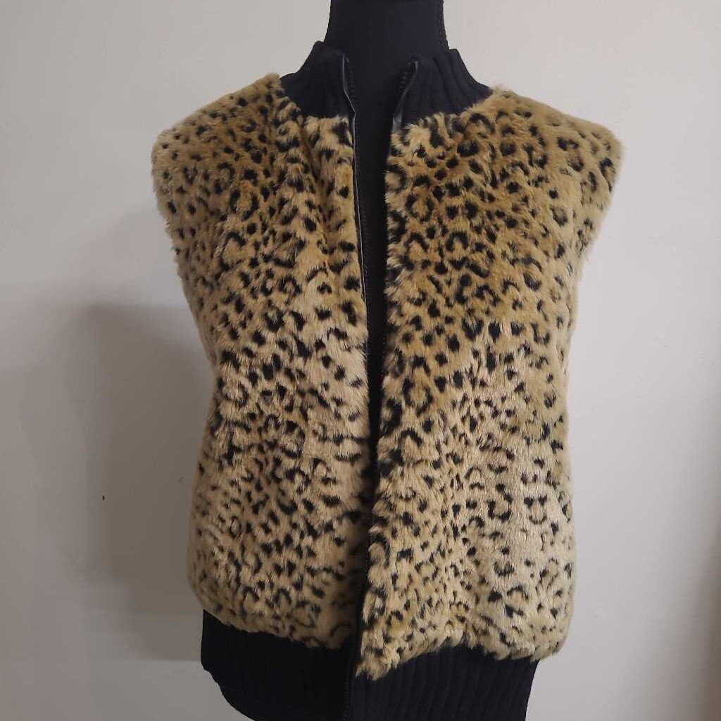 CIARA - CHEETAH PRINT FAUX FUR VEST