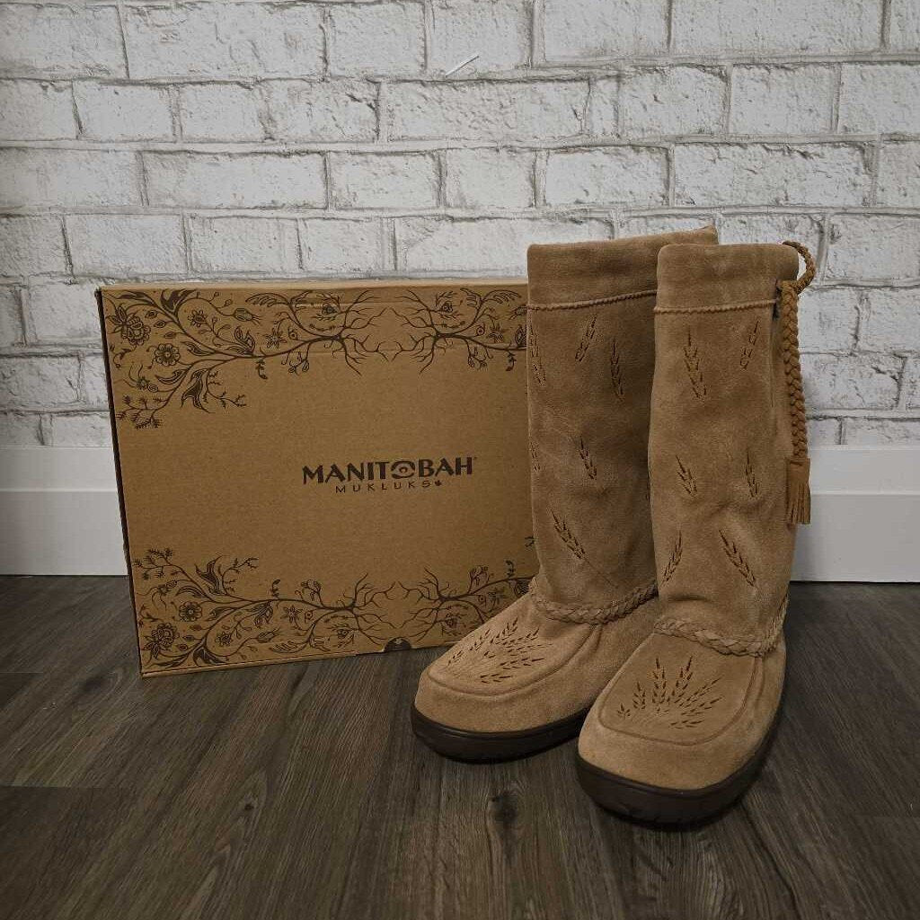 **NEW** Manitobah Mukluks Waterproof Tamarak Suede