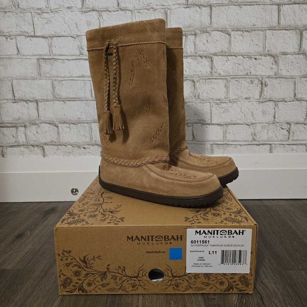 **NEW** Manitobah Mukluks Waterproof Tamarak Suede