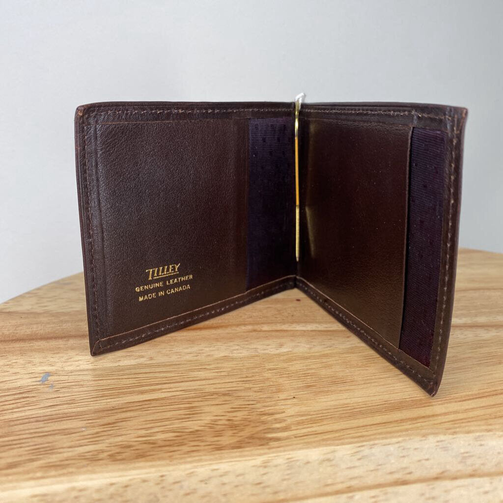 BROWN LEATHER WALLET