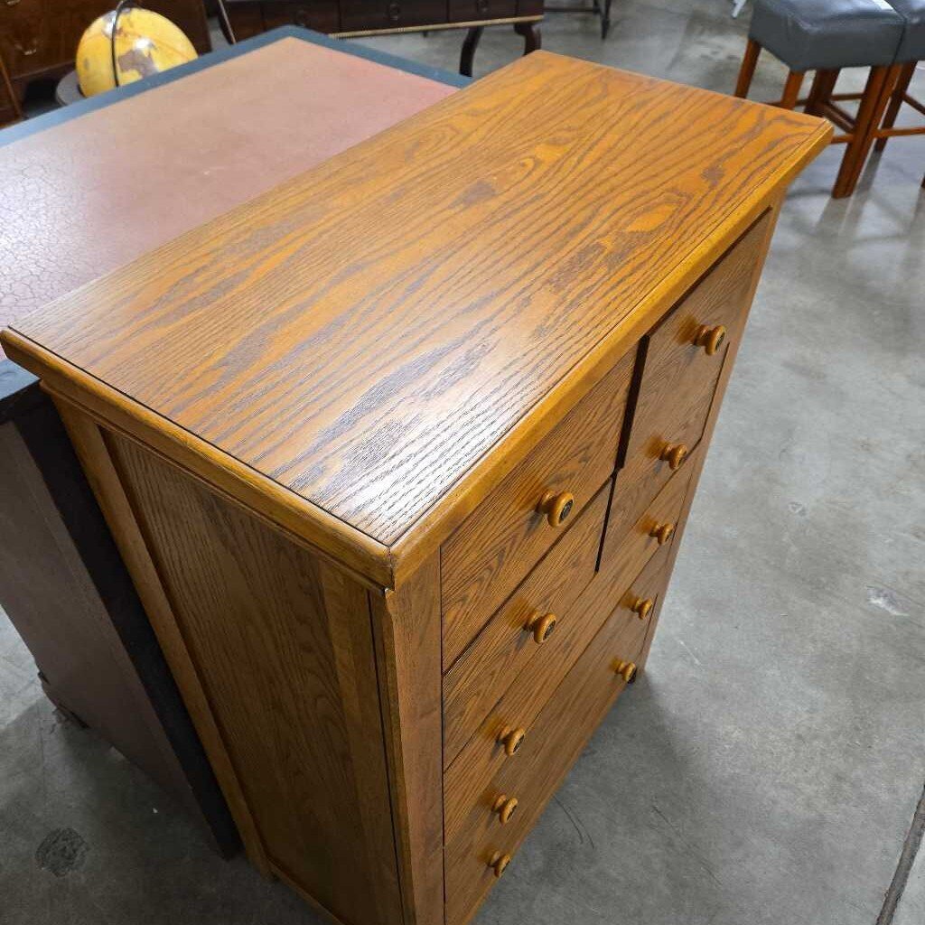 OAK 7 DRAWER DRESSER