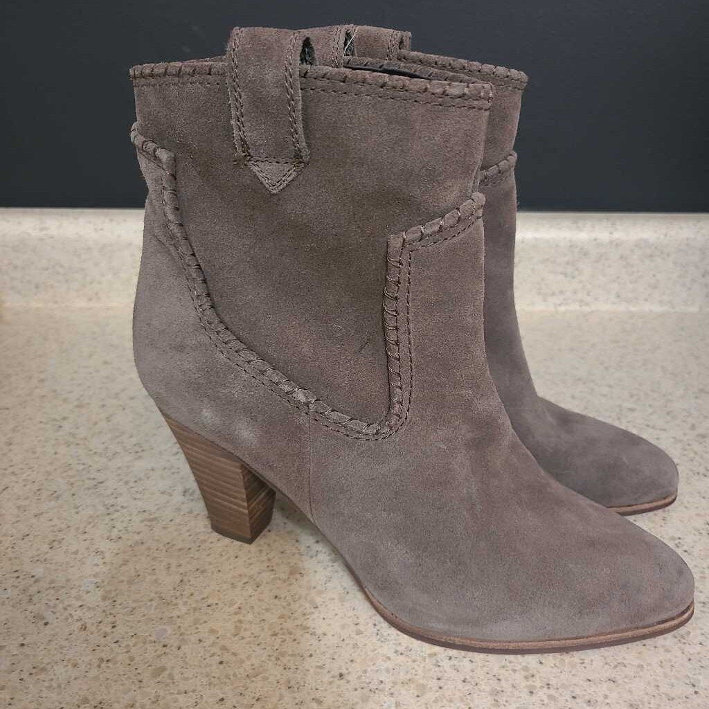 TAUPE SUEDE BOOT