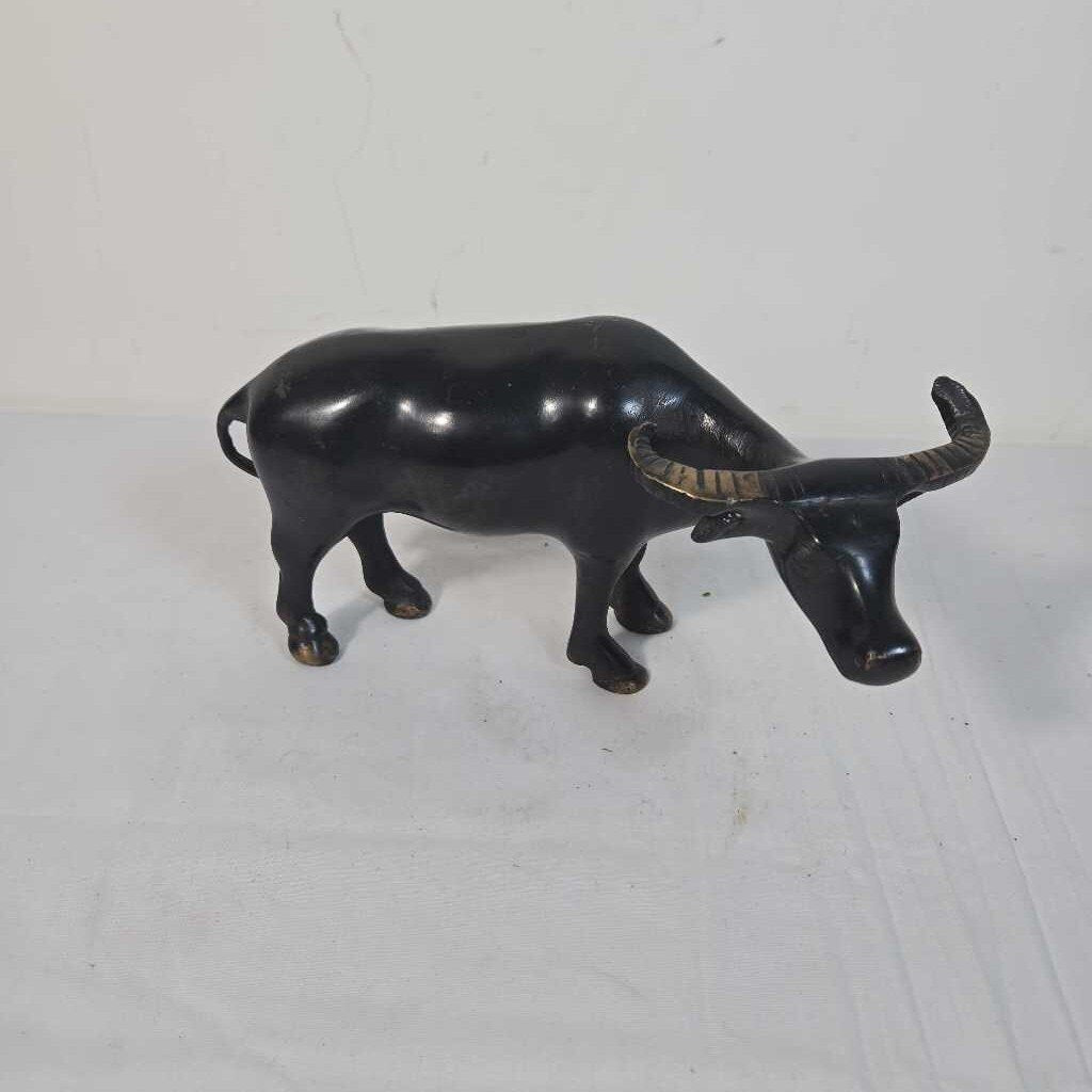 ANTIQUE BRONZE BULL STATUE