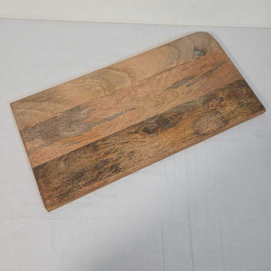 MOUNTAIN WOODS CHARCUTERIE BOARD