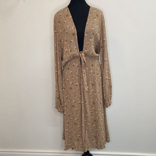 CARLY JEAN - BROWN FLORAL L/S MAXI DRESS