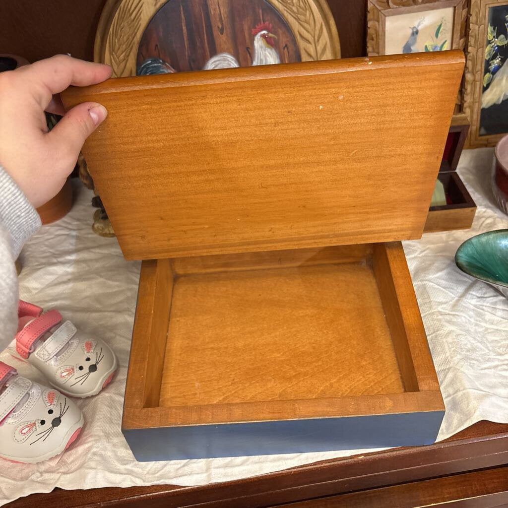 Child's Painted Toy Trinket Desk