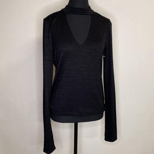 WILFRED FREE - BLACK L/S KEYHOLE V-NECK TOP