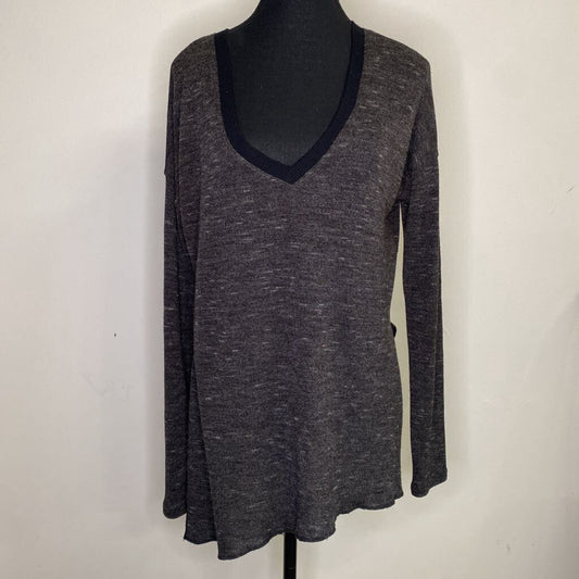 WILFRED - DARK GREY L/S V-NECK TOP