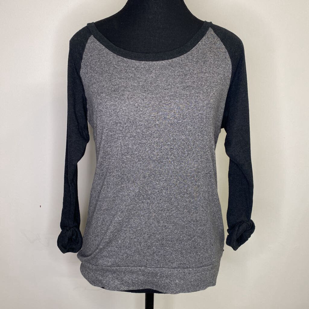 TNA - DARK GREY L/S "BASEBALL" TOP