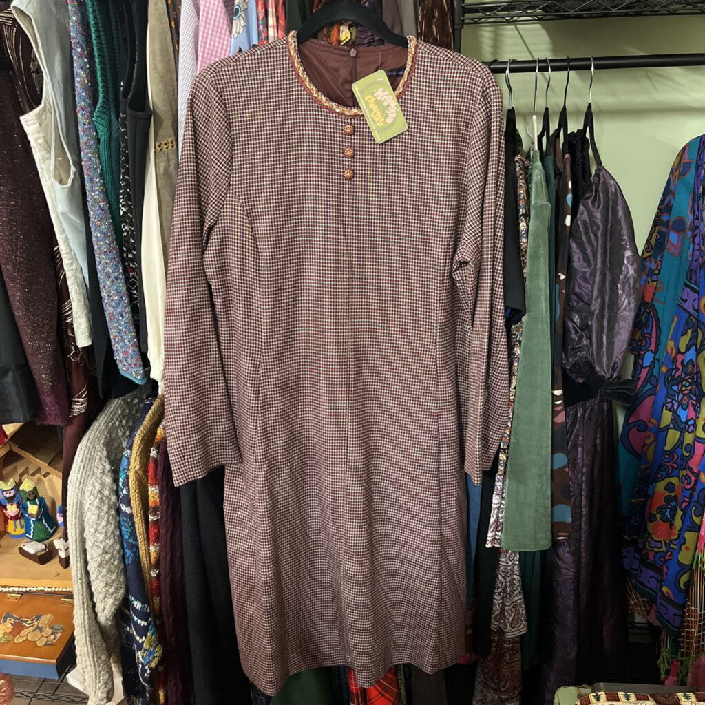 OLIVIA LAUREN - LONG SLEEVE BURGUNDY CHECK SHIFT DRESS