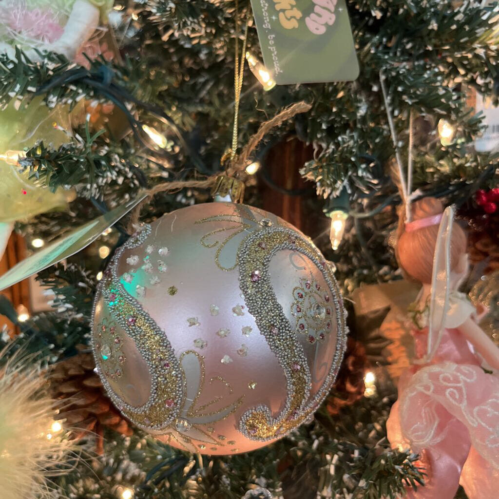 MEDIUM SIZED PINK SPARKLE PAISLEY BULBS