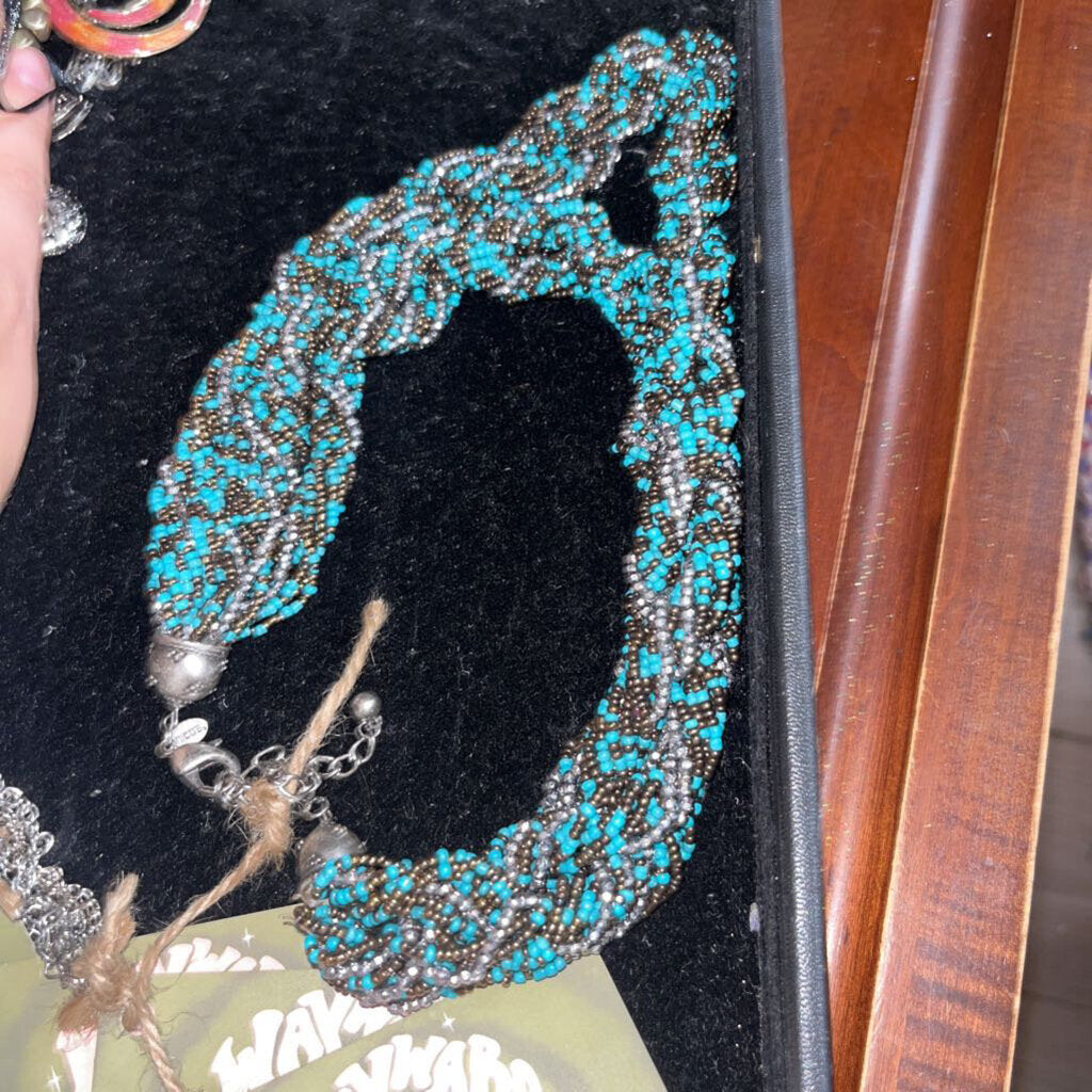 CHICO'S DOUBLE STRAND BEADED NECKLACE