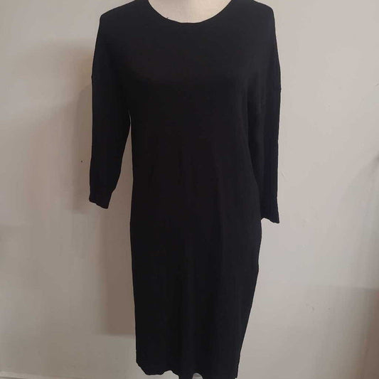 BLACK SWEATER DRESS