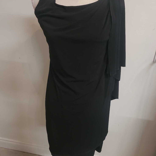 SLEEVELESS LITTLE BLACK DRESS