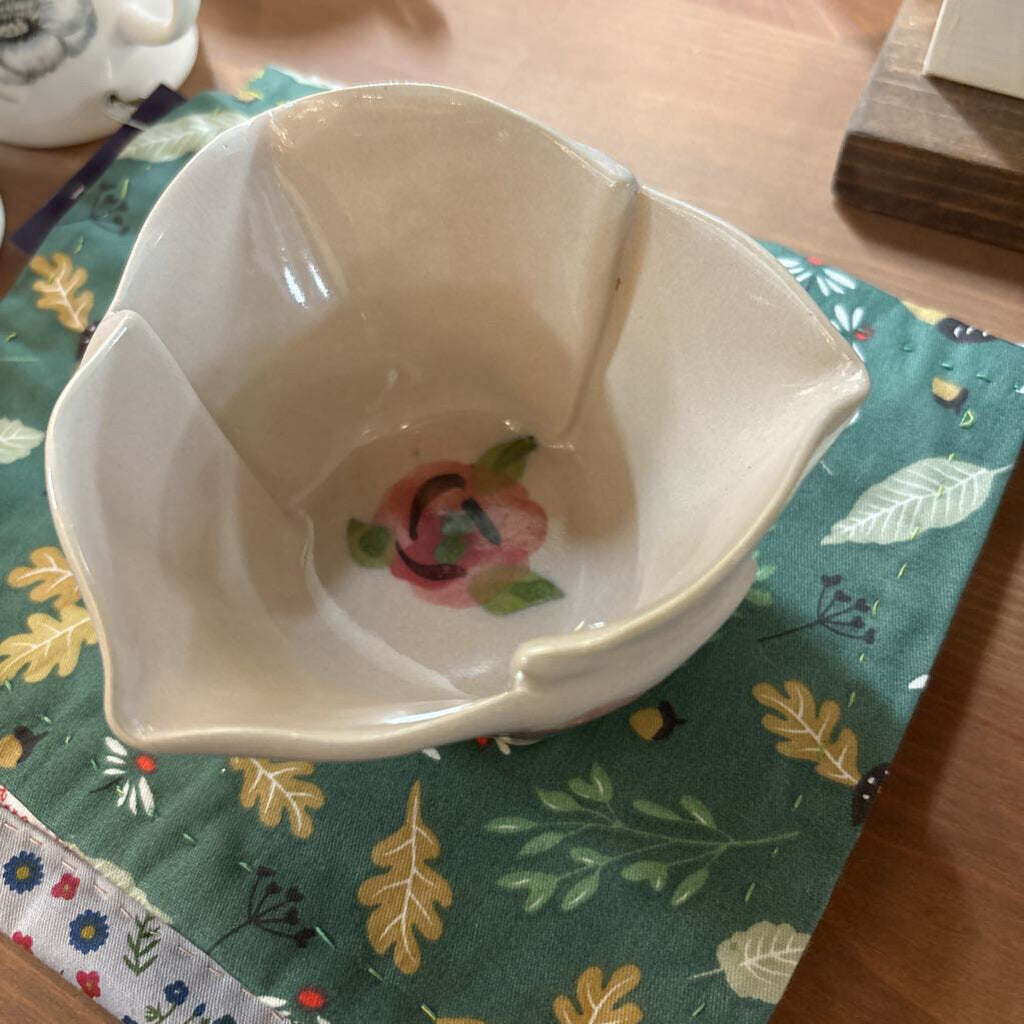 Hillborn Pottery Small (Rose) Dish
