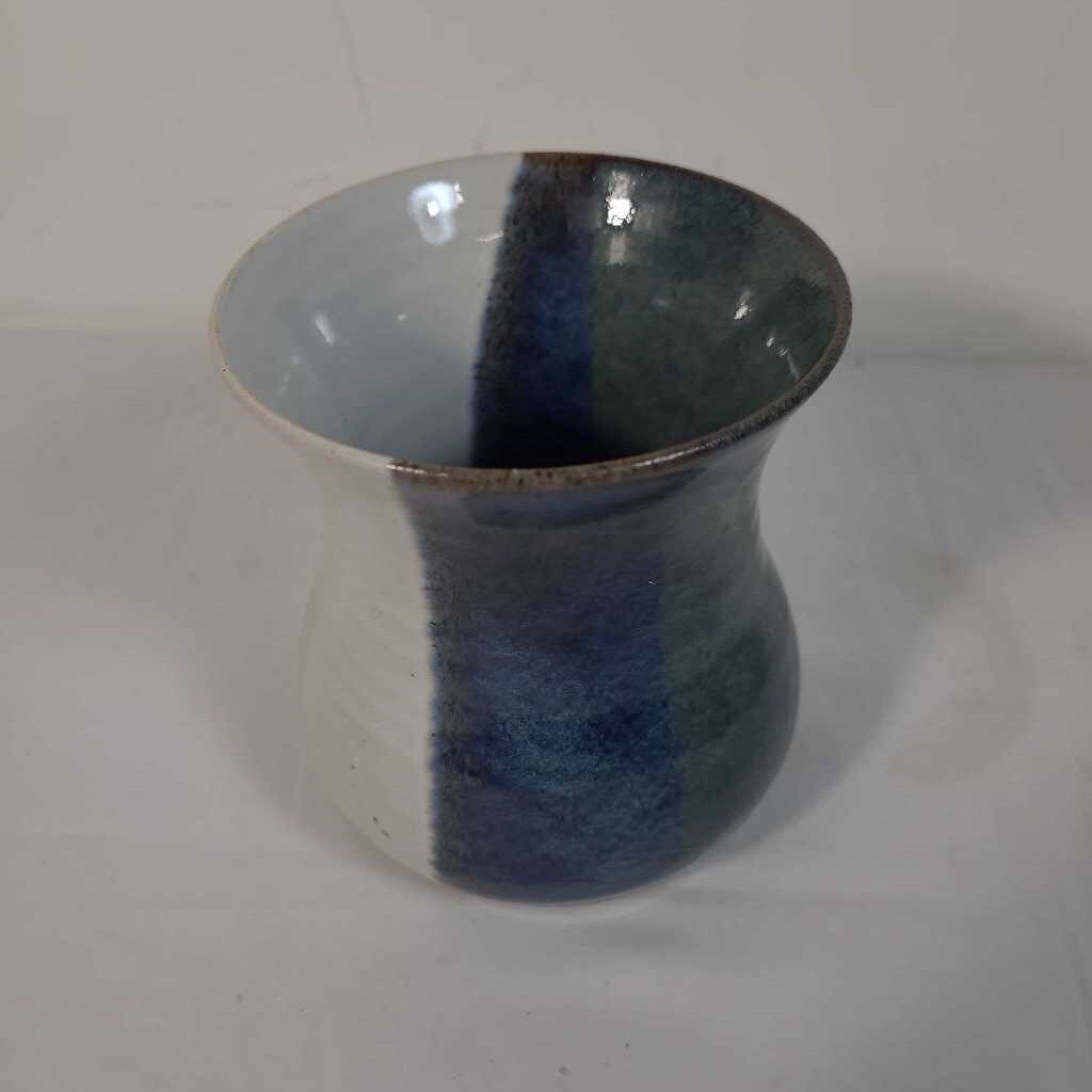 CERAMIC VASE