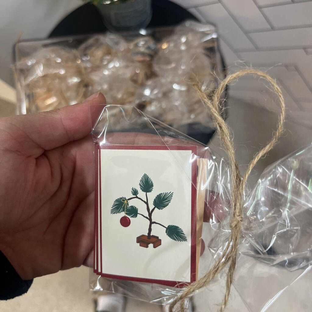 CHRISTMAS GIFT TAGS