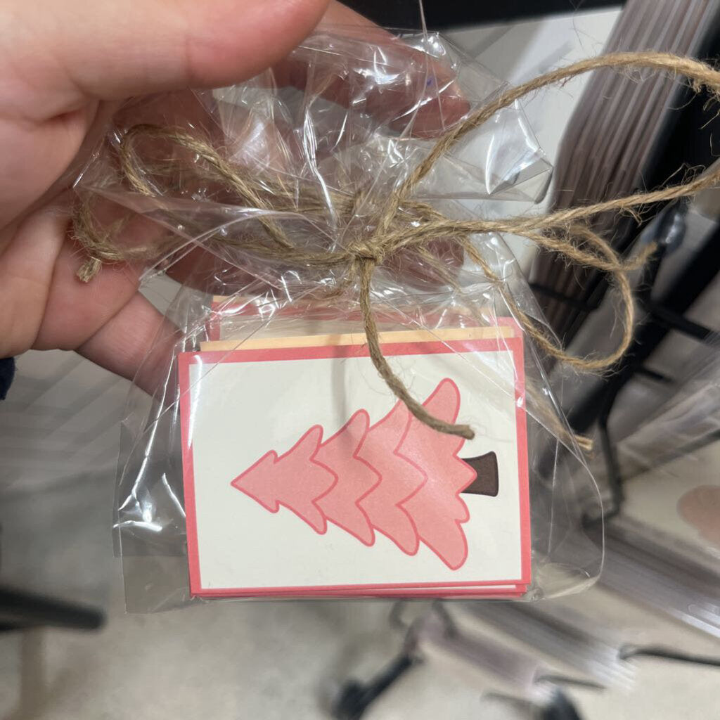 CHRISTMAS GIFT TAGS