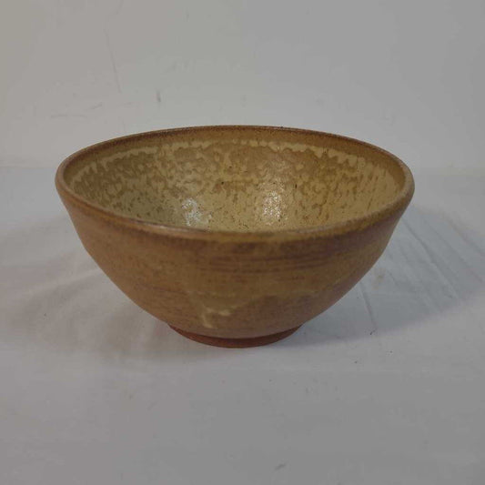 TAN CERAMIC BOWL