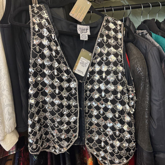 VINTAGE - SWEET SUE SILVER SEQUINED PARTY VEST 100% SILK