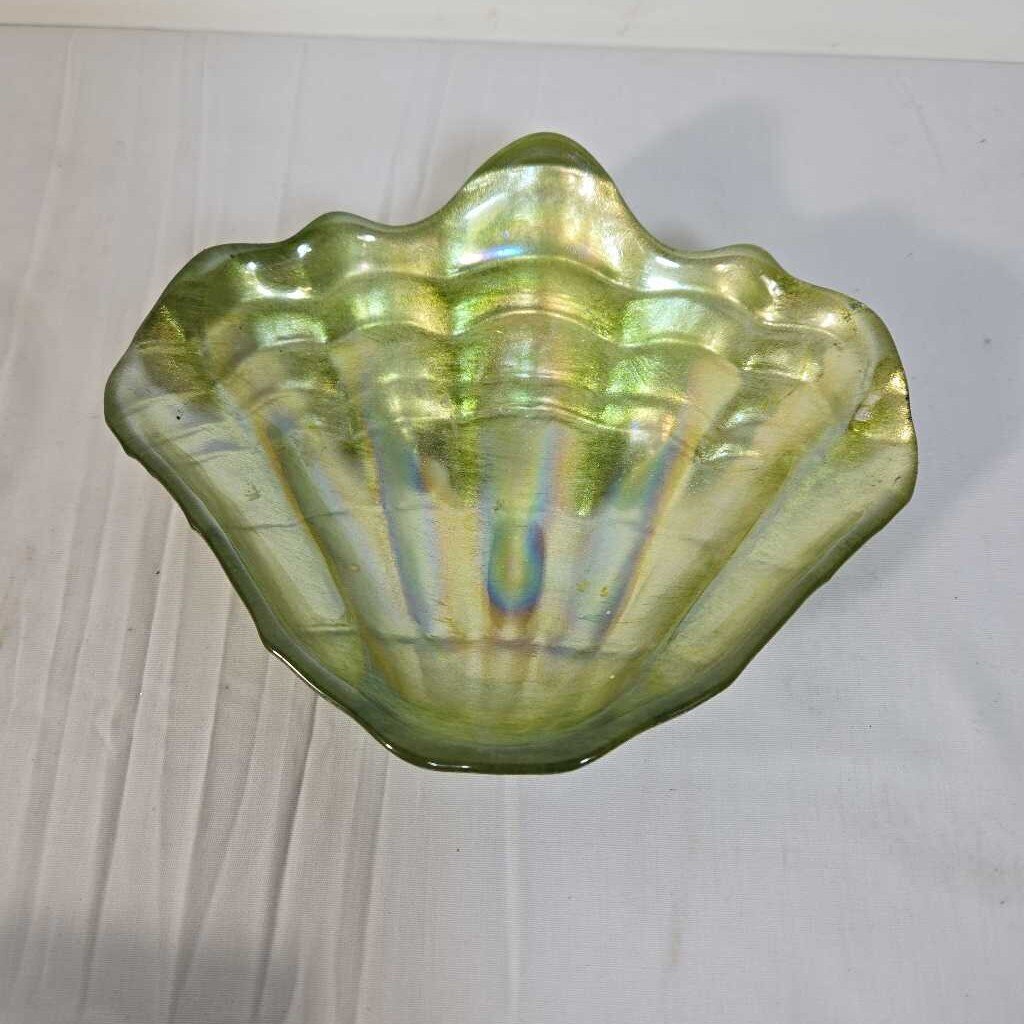 GREEN SHELL DISH