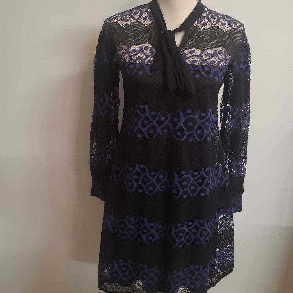 GABBY SKYE - BLUE/BLACK L/S LACE DRESS